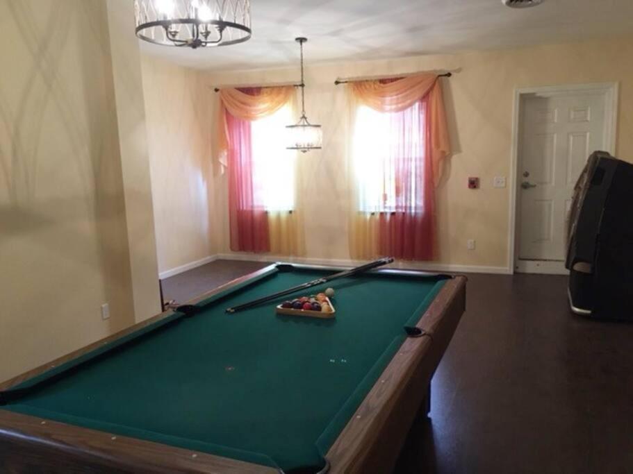 Luxury Three Story Apartment In Short North コロンバス エクステリア 写真