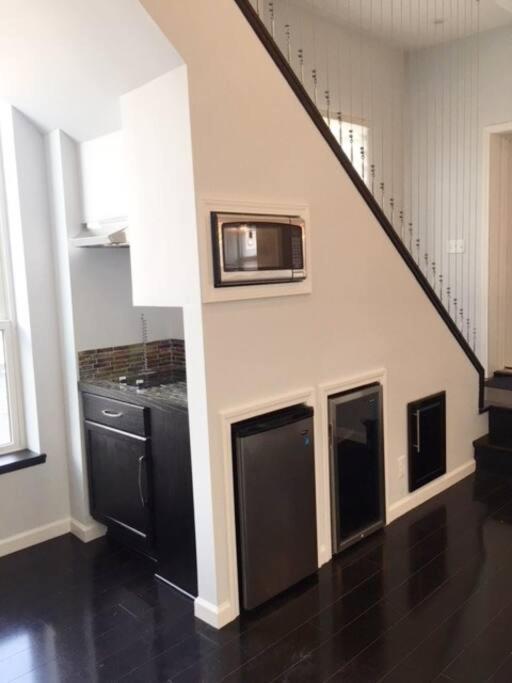 Luxury Three Story Apartment In Short North コロンバス エクステリア 写真